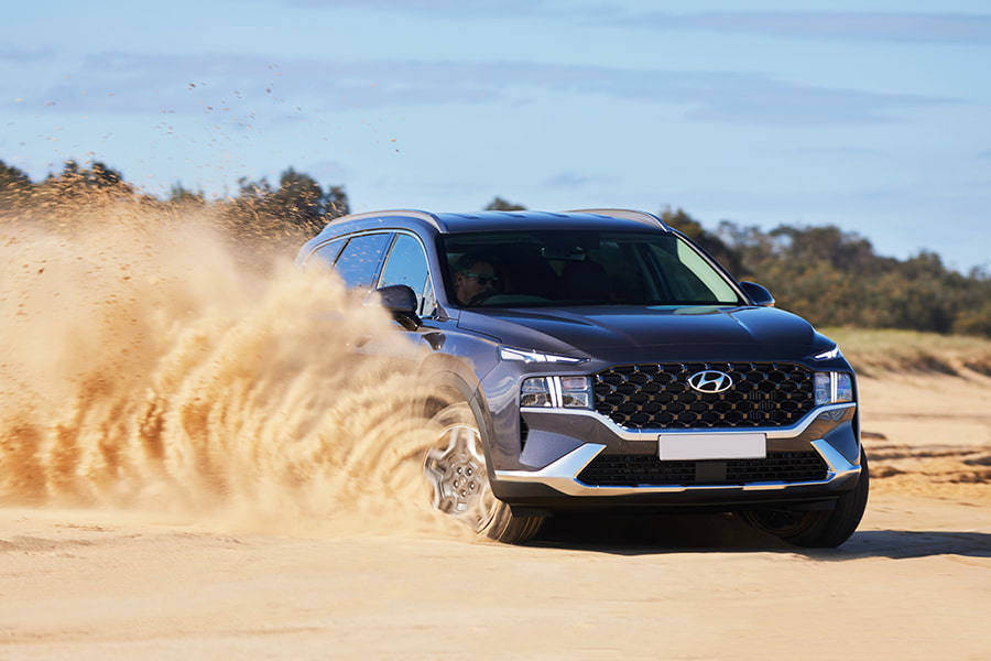 Hyundai Santa Fe Hybrid 2022 on sand